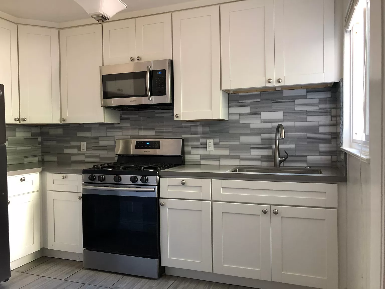 2515 Ivy Dr — view 4
