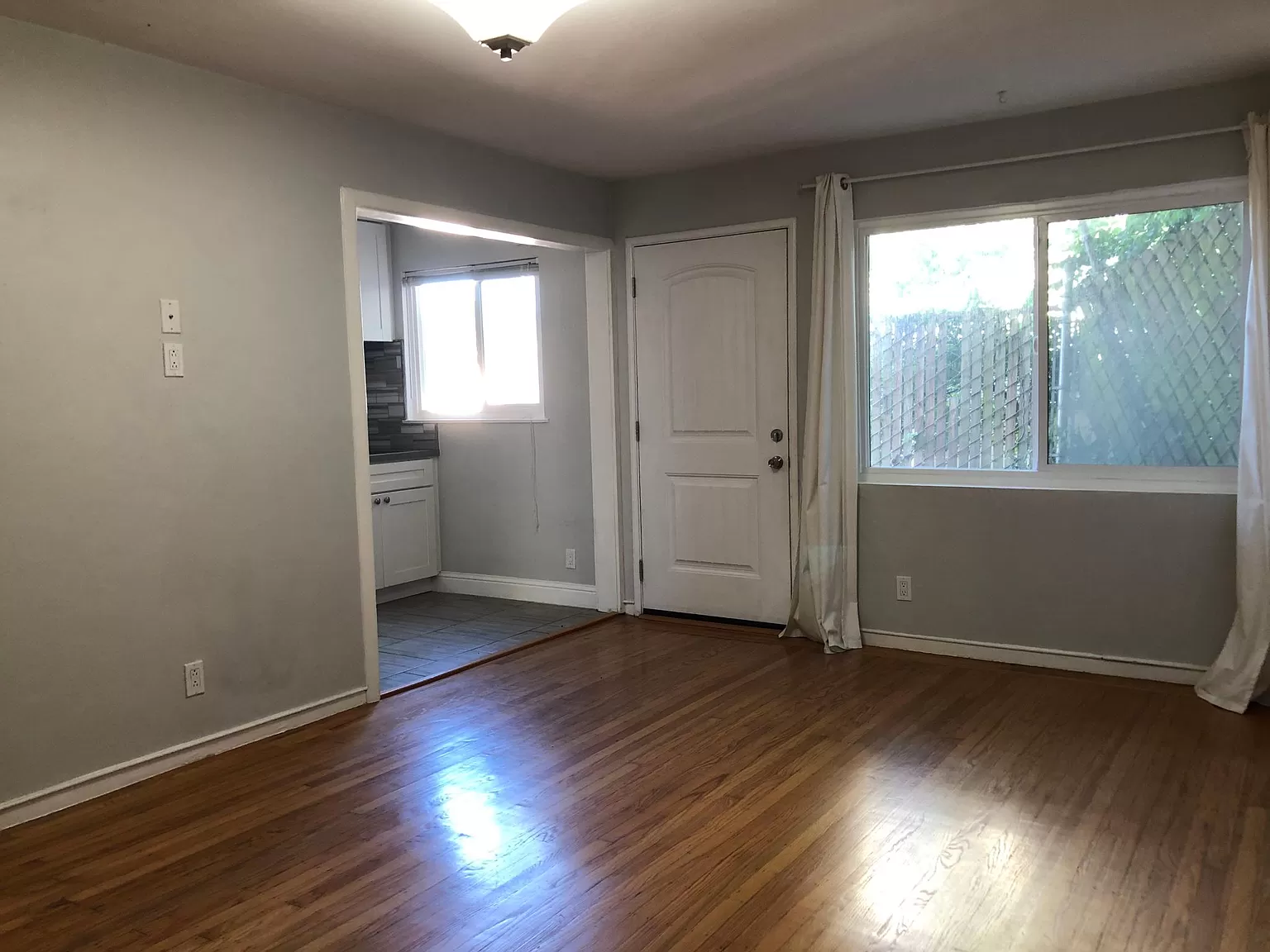2515 Ivy Dr — view 6