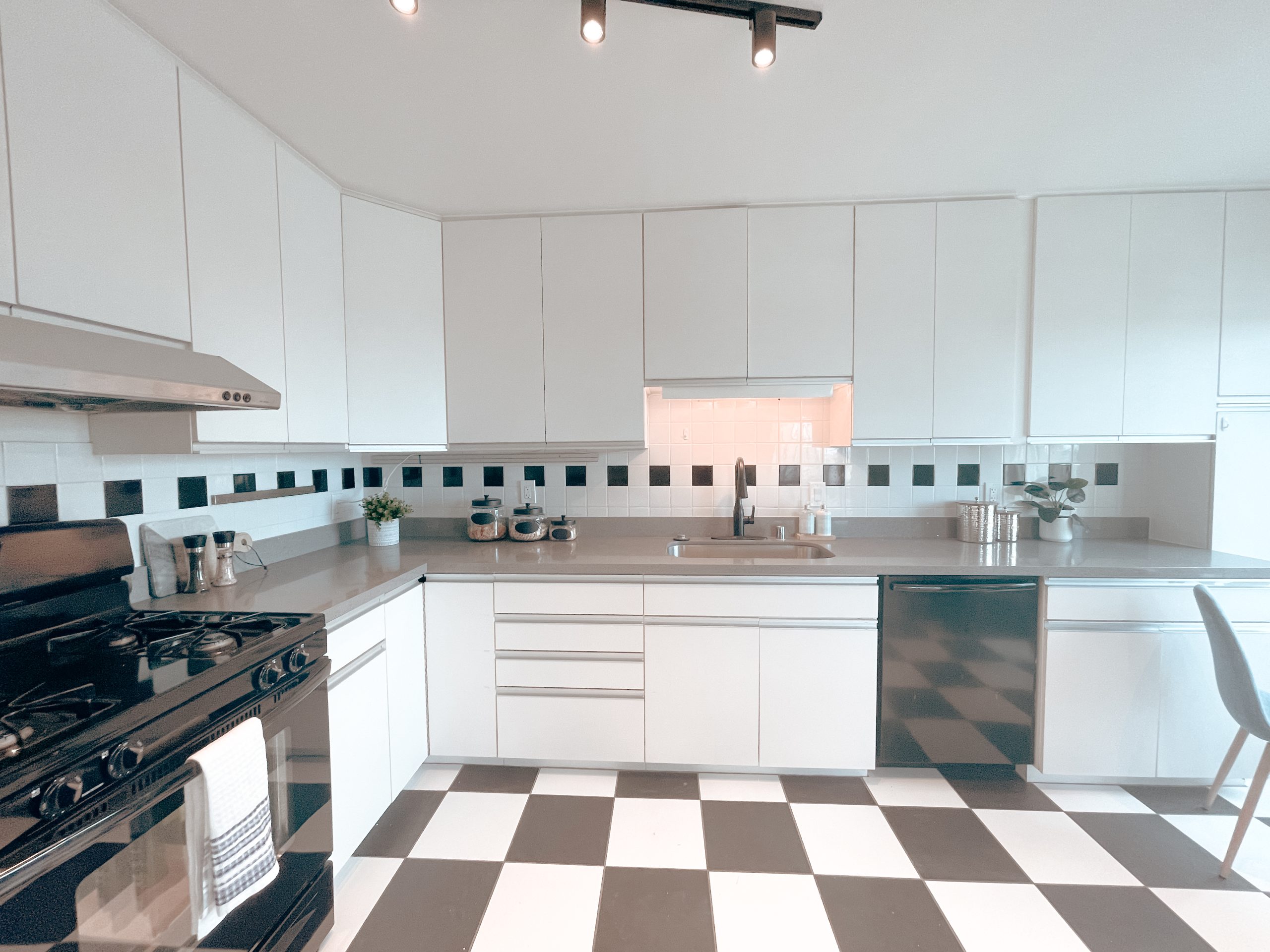 76 Ashton Ave — view 10