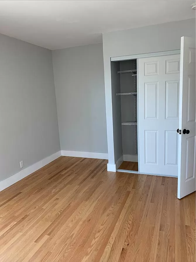830 E 28th St — view 9