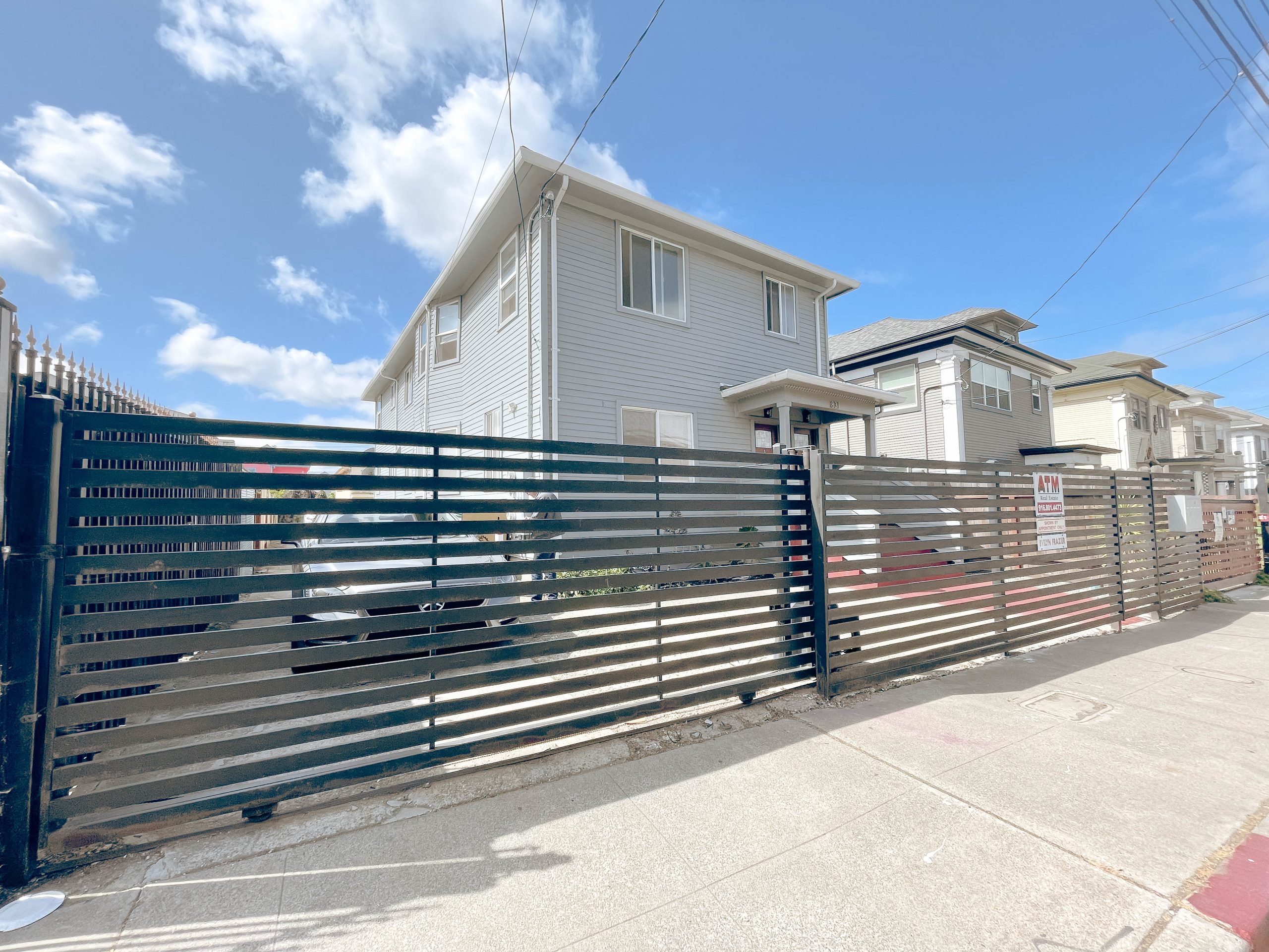 831 35th St — view 11