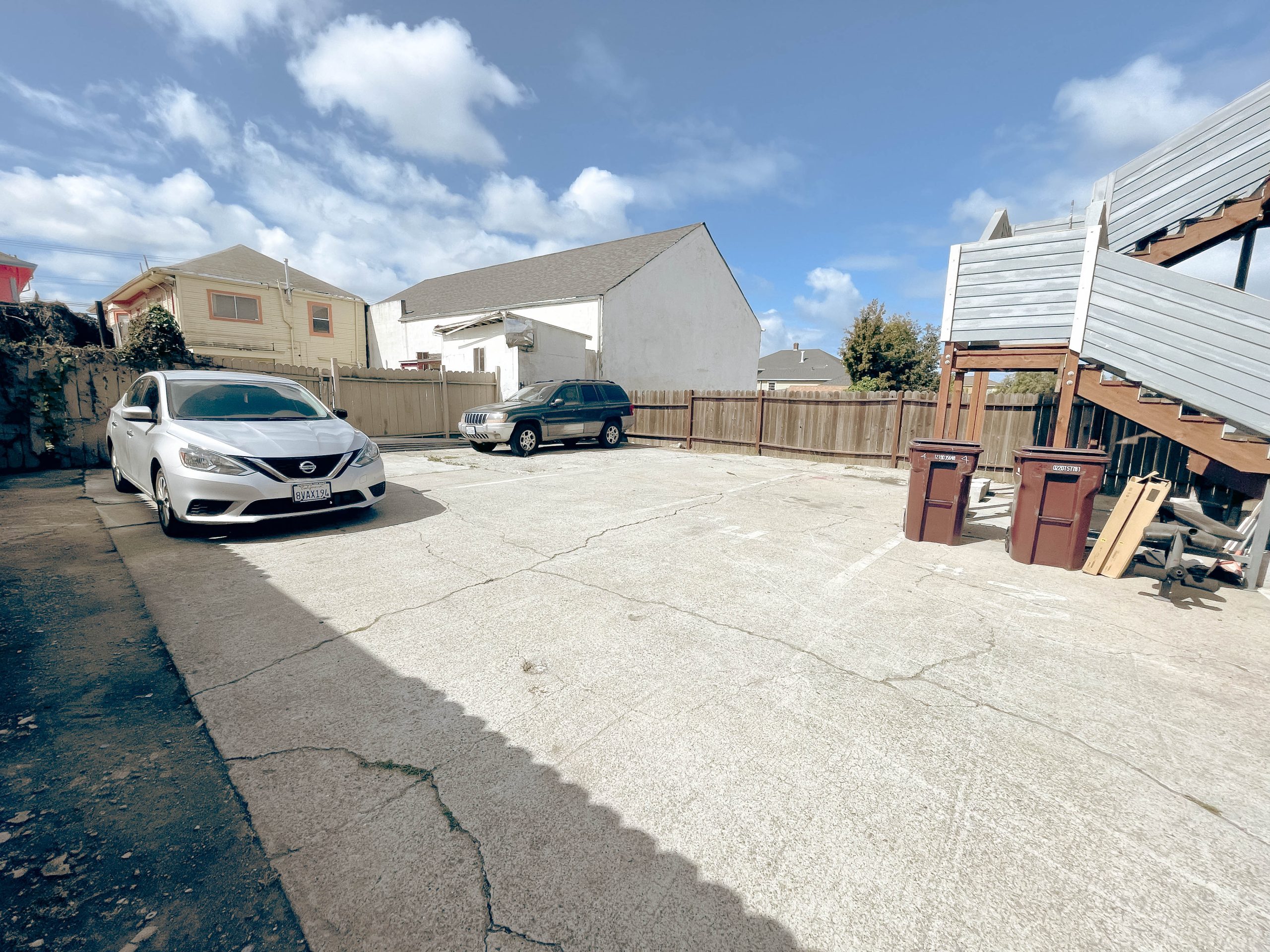831 35th St — view 2