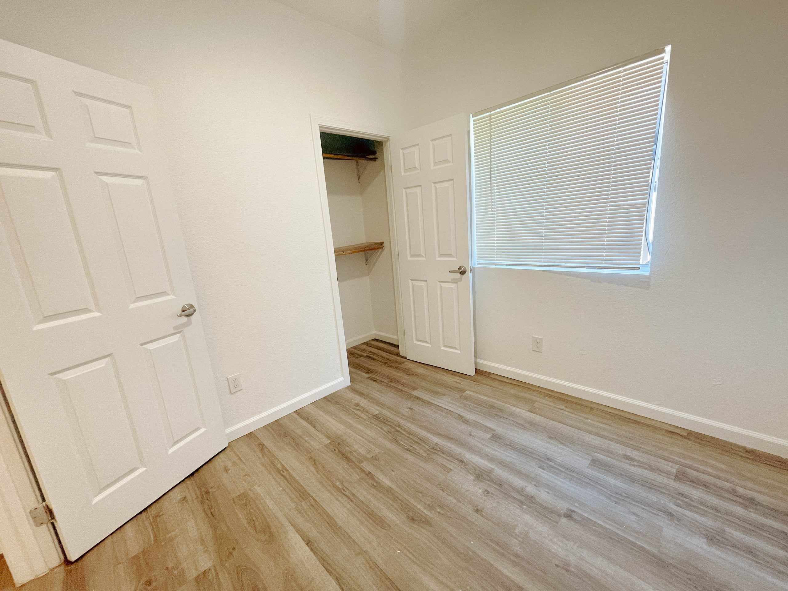 831 35th St — view 5