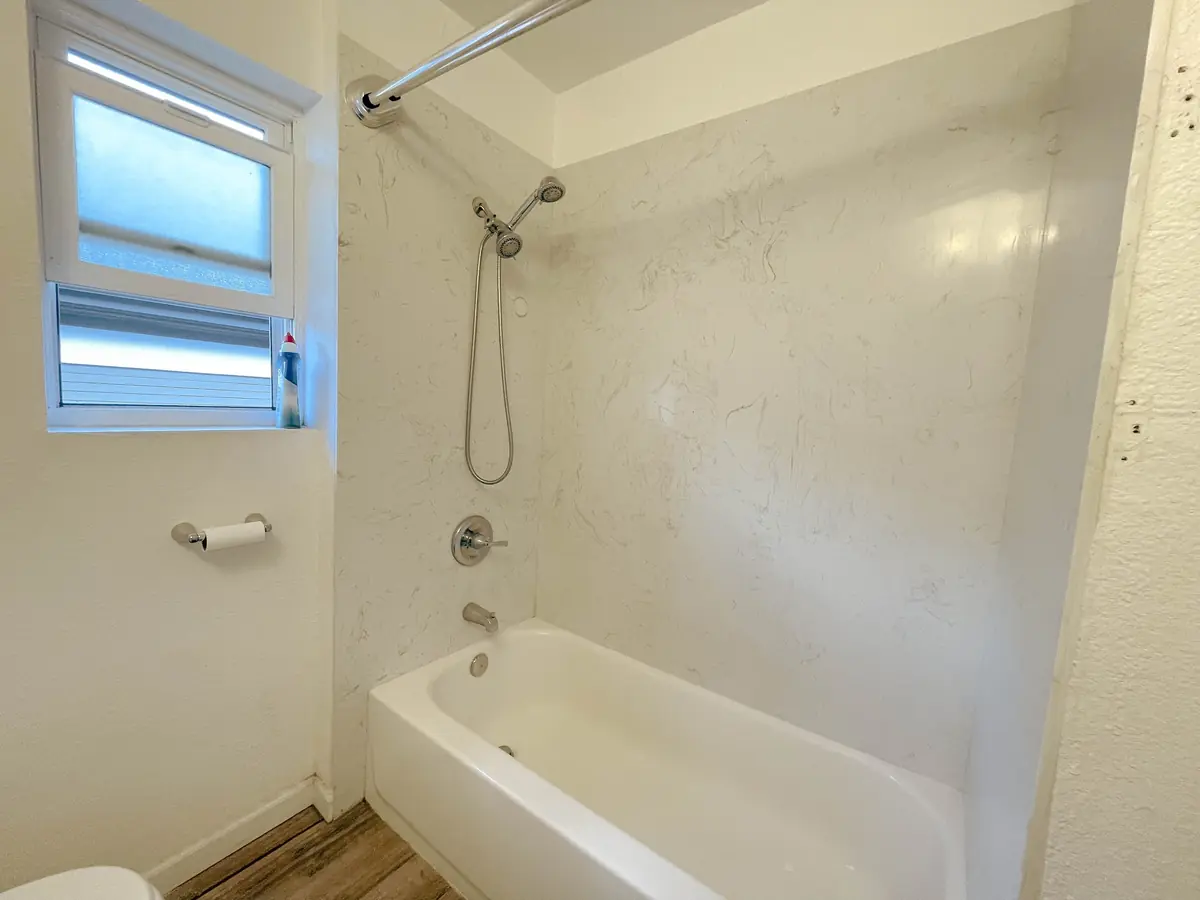 831 35th St — view 7